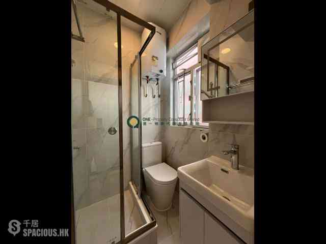 Sai Ying Pun - 35-37, High Street 05