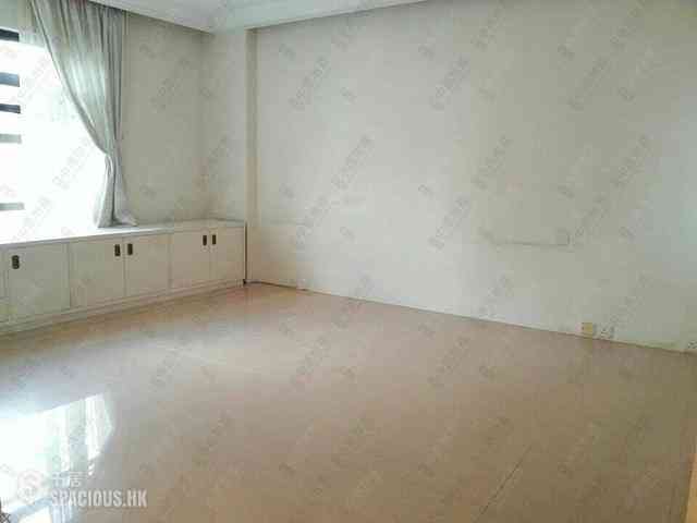 Pok Fu Lam - La Clare Mansion Block B 03