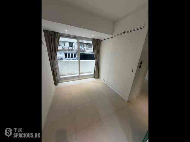 Sai Ying Pun - Highlight House 05