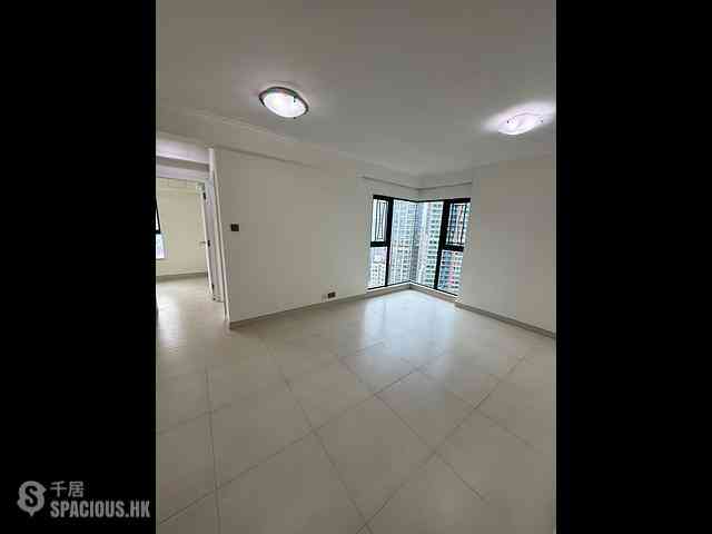Kennedy Town - University Heights Block 2 01