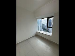 Kennedy Town - University Heights Block 2 05