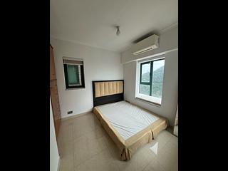 Kennedy Town - University Heights Block 2 04