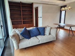 Mid Levels West - University Heights Tower 2 06