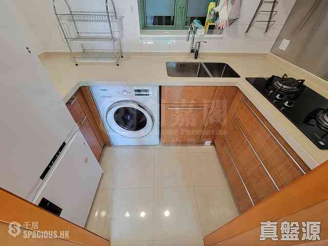 Tseung Kwan O - The Grandiose 01