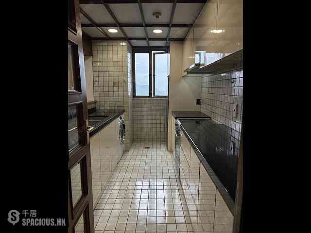 Tai Tam - Hong Kong Parkview Parkview Court Block 5 06