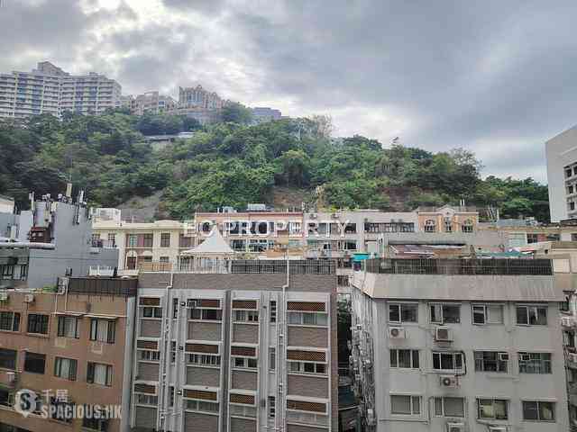Happy Valley - One Jardine's Lookout 01