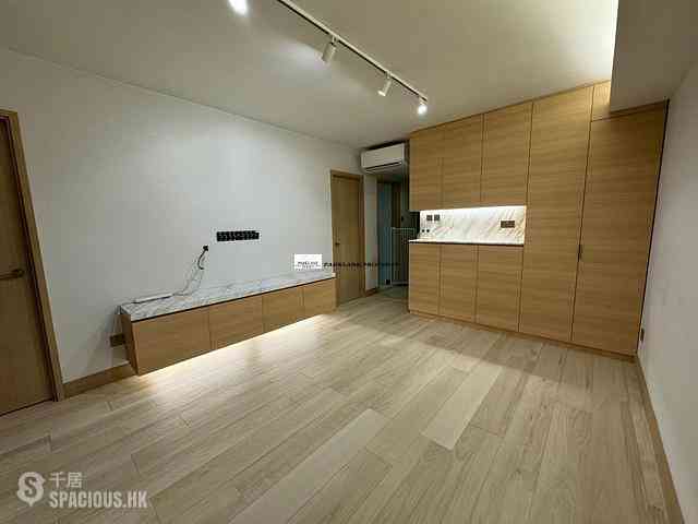 Stubbs Road - The Notting Hill 11