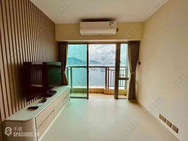 Tai Kok Tsui - Hampton Place 01