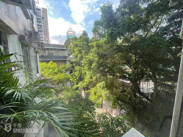 Sai Ying Pun - Ko Nga Court 01