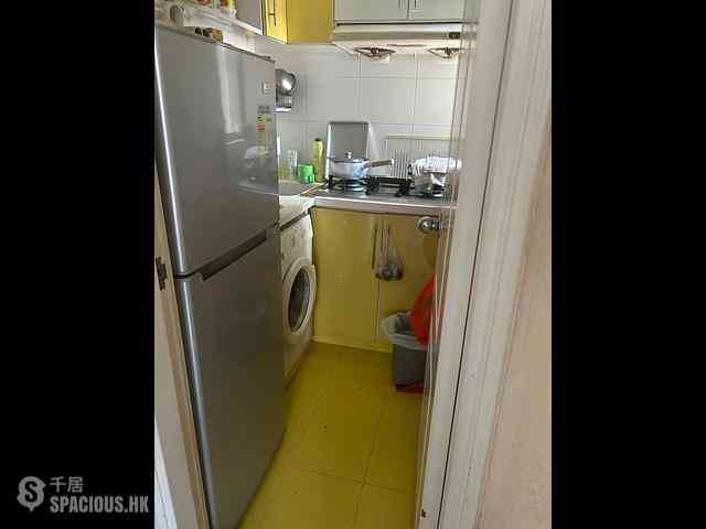 Sai Ying Pun - Hoi Sing Building 07