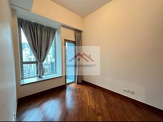 Wan Chai - The Avenue Phase 2 Block 3 05