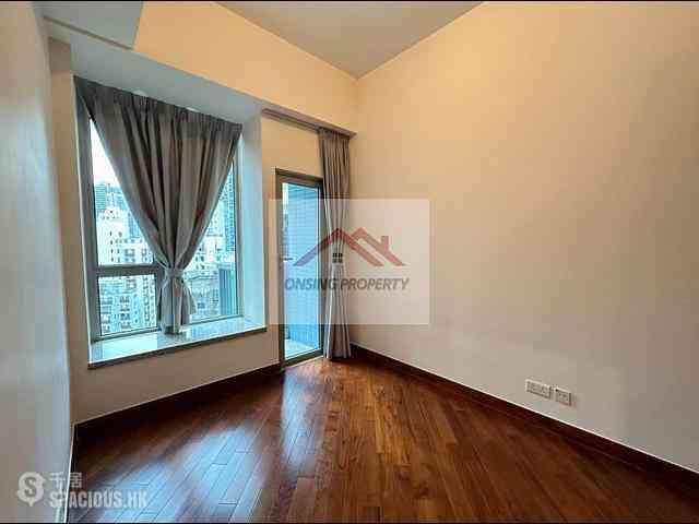 Wan Chai - The Avenue Phase 2 Block 3 05