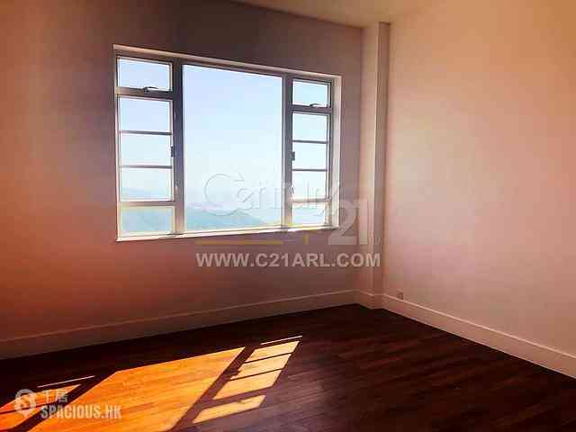 The Peak - La Hacienda Block B 07