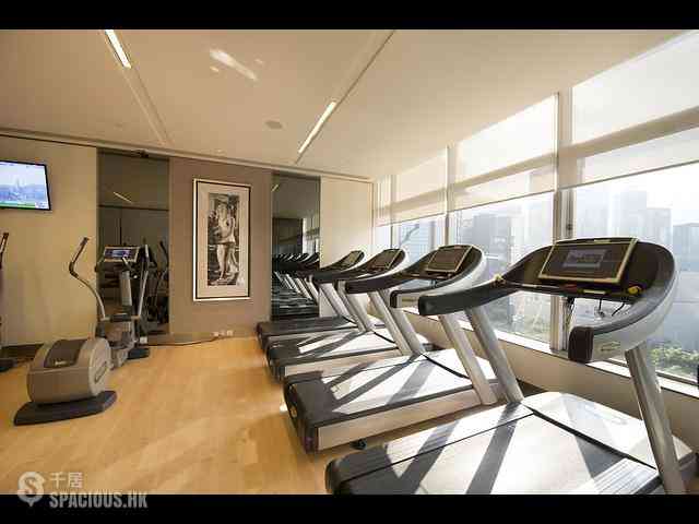 Wan Chai - Convention Plaza Apartments 16