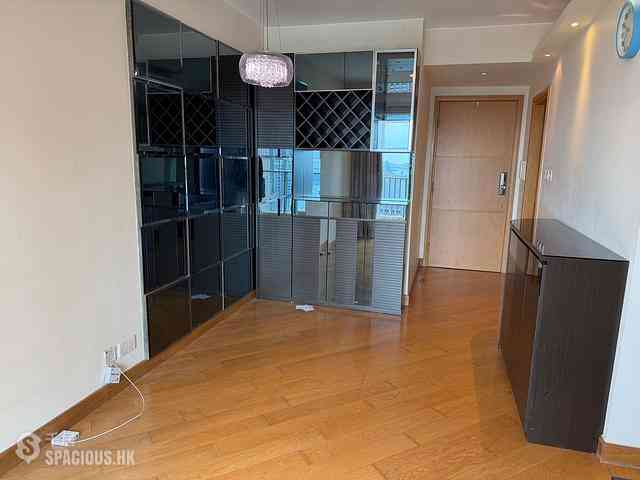 Tai Kok Tsui - Harbour Green Tower 6 01