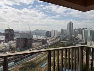 Tai Kok Tsui - Harbour Green Tower 6 03