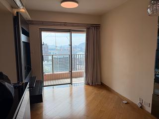 Tai Kok Tsui - Harbour Green Tower 6 04