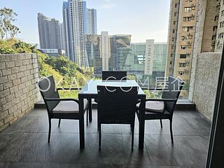 Pok Fu Lam - Baguio Villa Block 42 03
