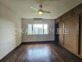 Pok Fu Lam - Baguio Villa Block 42 05