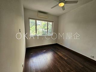 Pok Fu Lam - Baguio Villa Block 42 10