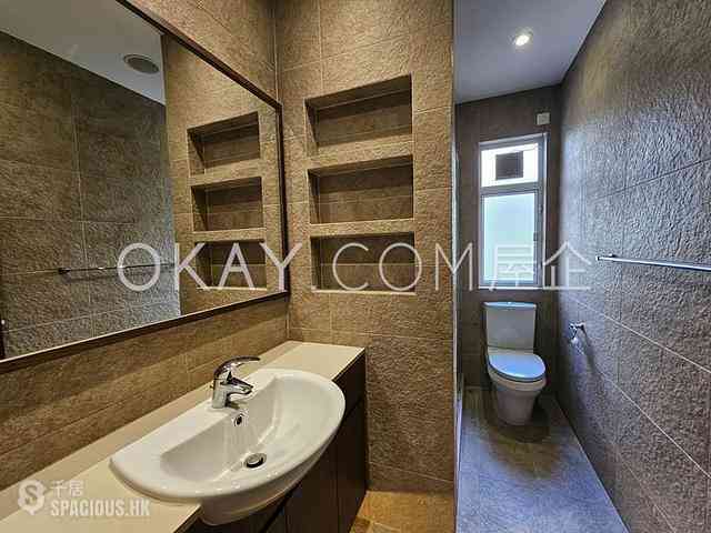 Pok Fu Lam - Baguio Villa Block 42 11