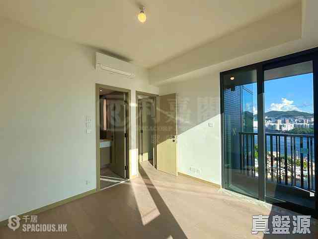 Yau Tong - Montego Bay Tower 5 02