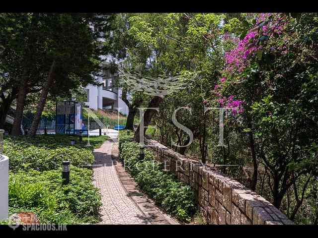 Pok Fu Lam - Pine Grove Block 5 03