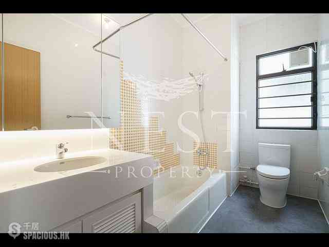 Pok Fu Lam - Pine Grove Block 5 08