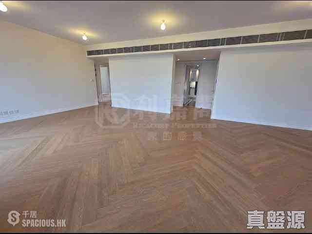 Ho Man Tin - St. George's Mansions Tower 2 03
