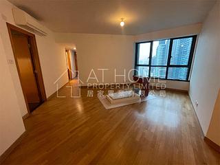 Mid Levels West - 80 Robinson Road 02