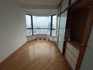 Mid Levels West - 80 Robinson Road 03