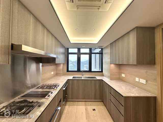 Repulse Bay - Fortuna Court 04