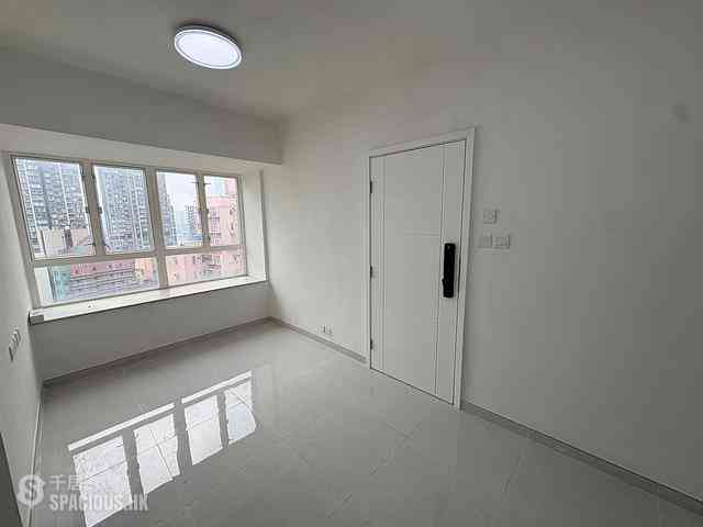 Sai Ying Pun - Hansen Court 02