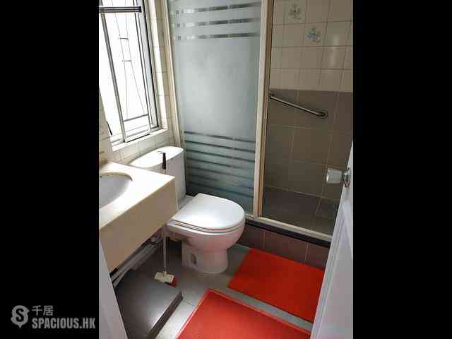 North Point - Hung Yat Building 03