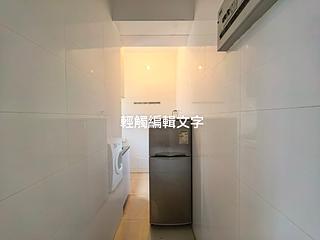 Tai Hang - Dragon Centre 04
