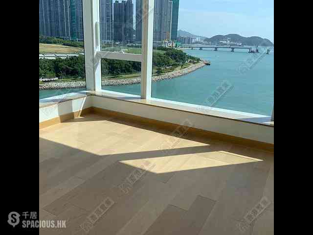 Tseung Kwan O - Monterey Block 6A 03