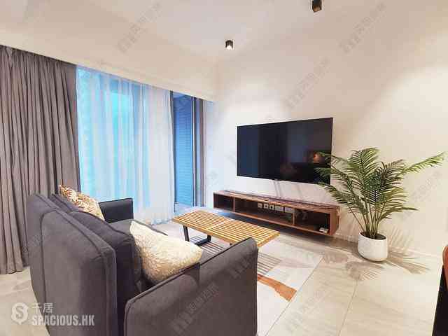 Wan Chai - The Avenue Phase 1 01