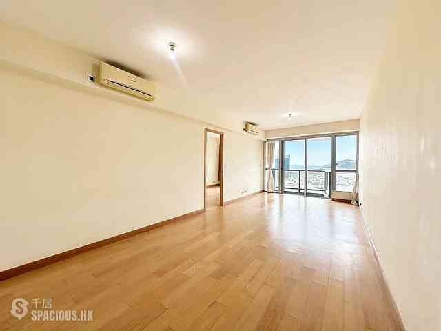 Wong Chuk Hang - Marinella 01
