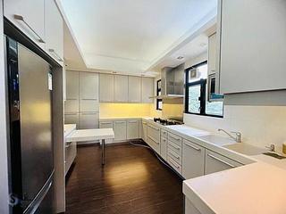 Stubbs Road - Nicholson Tower 12