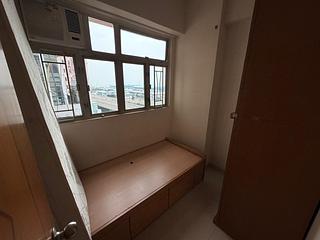 Sai Ying Pun - Kwan Yick Building Phase 3 03