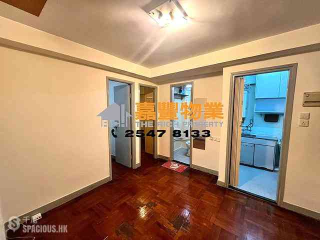 Sai Ying Pun - Fung Yu Building 01