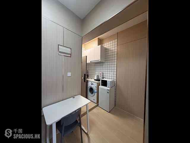 Mong Kok - 901, Canton Road 04