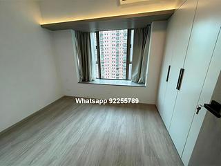 Mid Levels Central - Peach Blossom 04