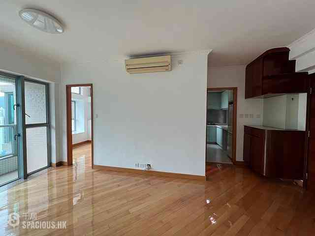 Tung Chung - Coastal Skyline Phase 3 La Rossa Block B (Block 8) 01