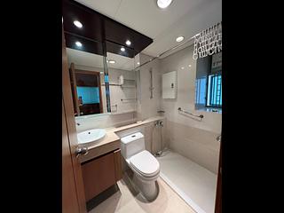 Tung Chung - Coastal Skyline Phase 3 La Rossa Block B (Block 8) 03