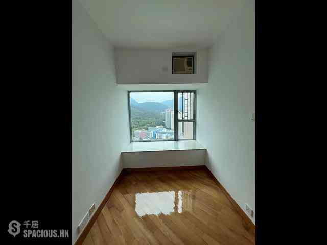 Tung Chung - Coastal Skyline Phase 3 La Rossa Block B (Block 8) 04