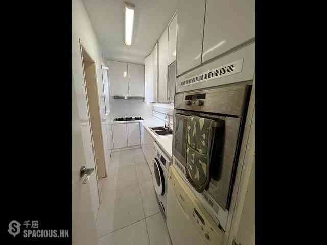 Tung Chung - Coastal Skyline Phase 1 Block 2 06