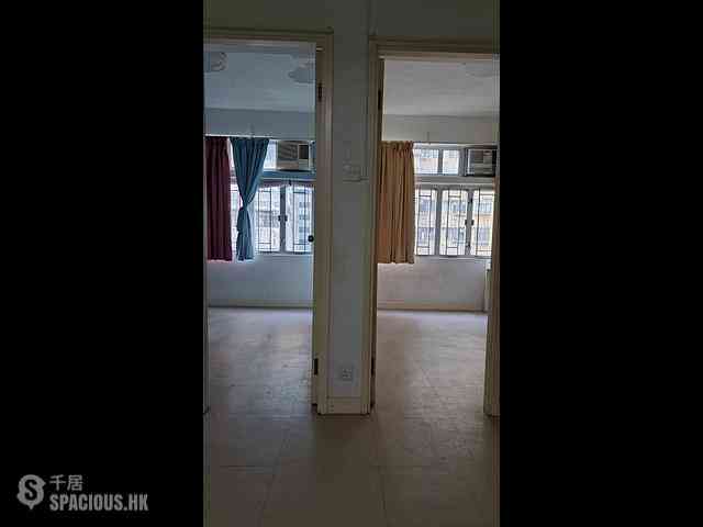 Wan Chai - Woon Yin Building 02