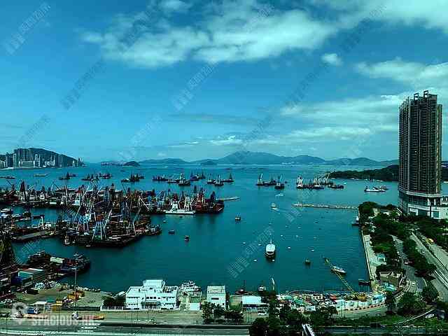 Tai Kok Tsui - Island Harbourview Block 7 02