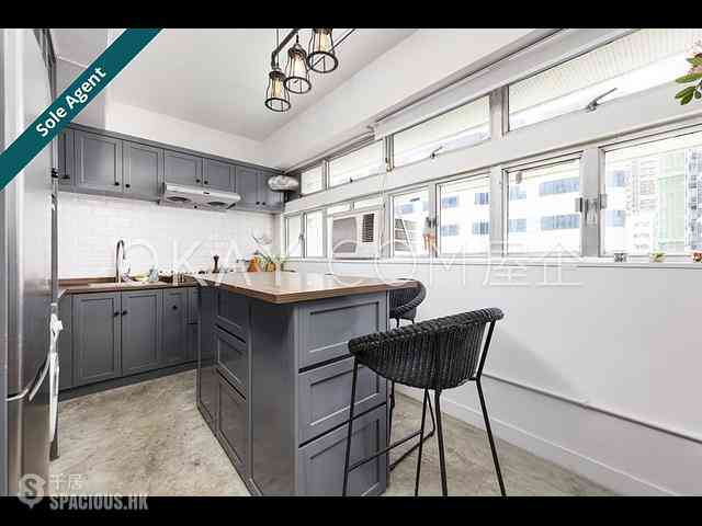Sai Ying Pun - Siu On Building 08